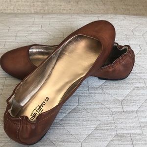 Mossimo Tan Flats
